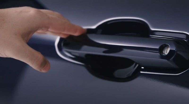 smart key push to start- touch to lock