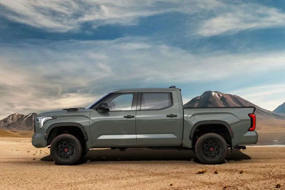 2022 tundra exterior side view